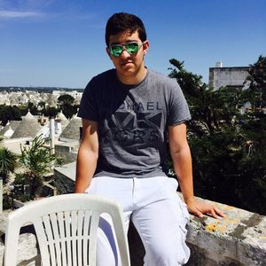 Meet your Posher, Jonathan